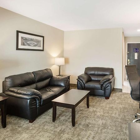 Best Western Inn & Suites - Midway Airport Burbank Exterior photo
